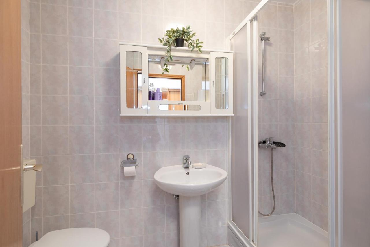 Apartment Valkovic Baška Екстериор снимка